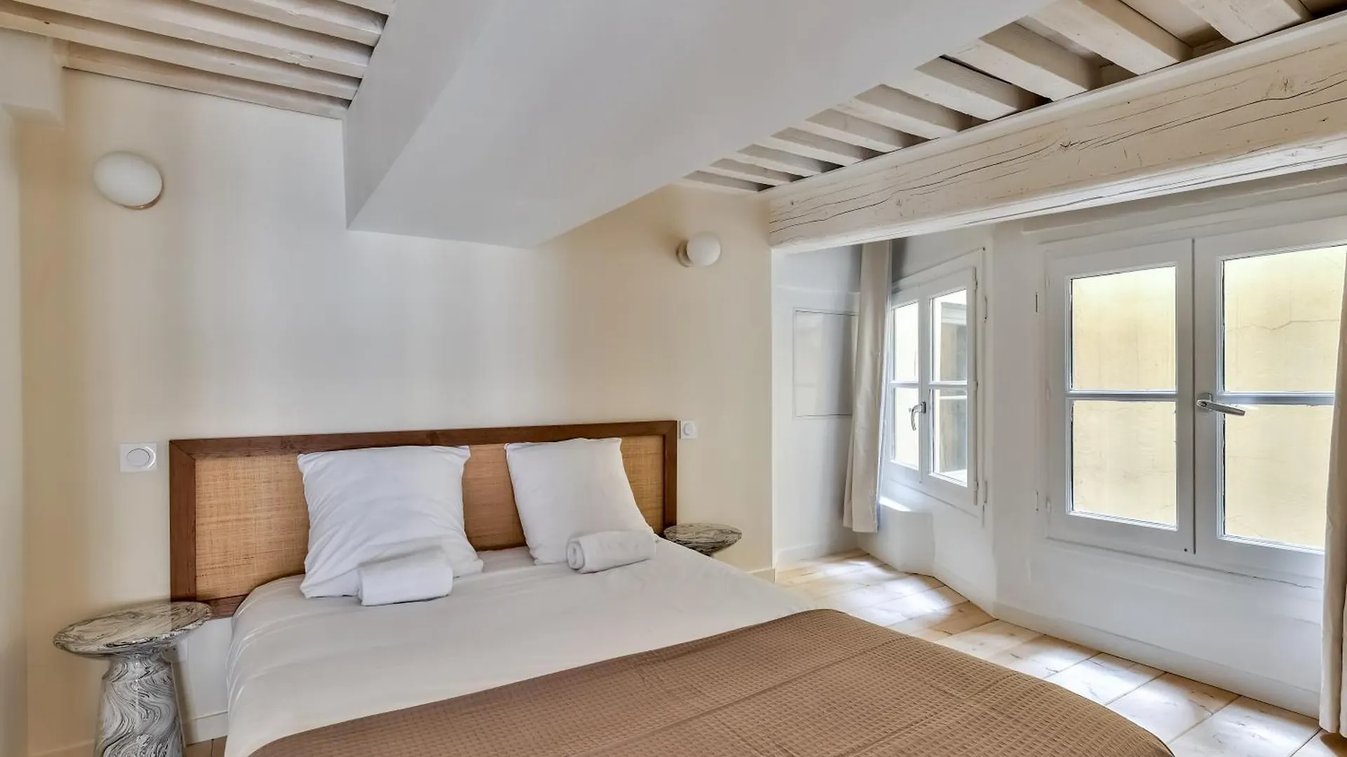 Nocnoc Le Trianon Aparthotel Lyon France