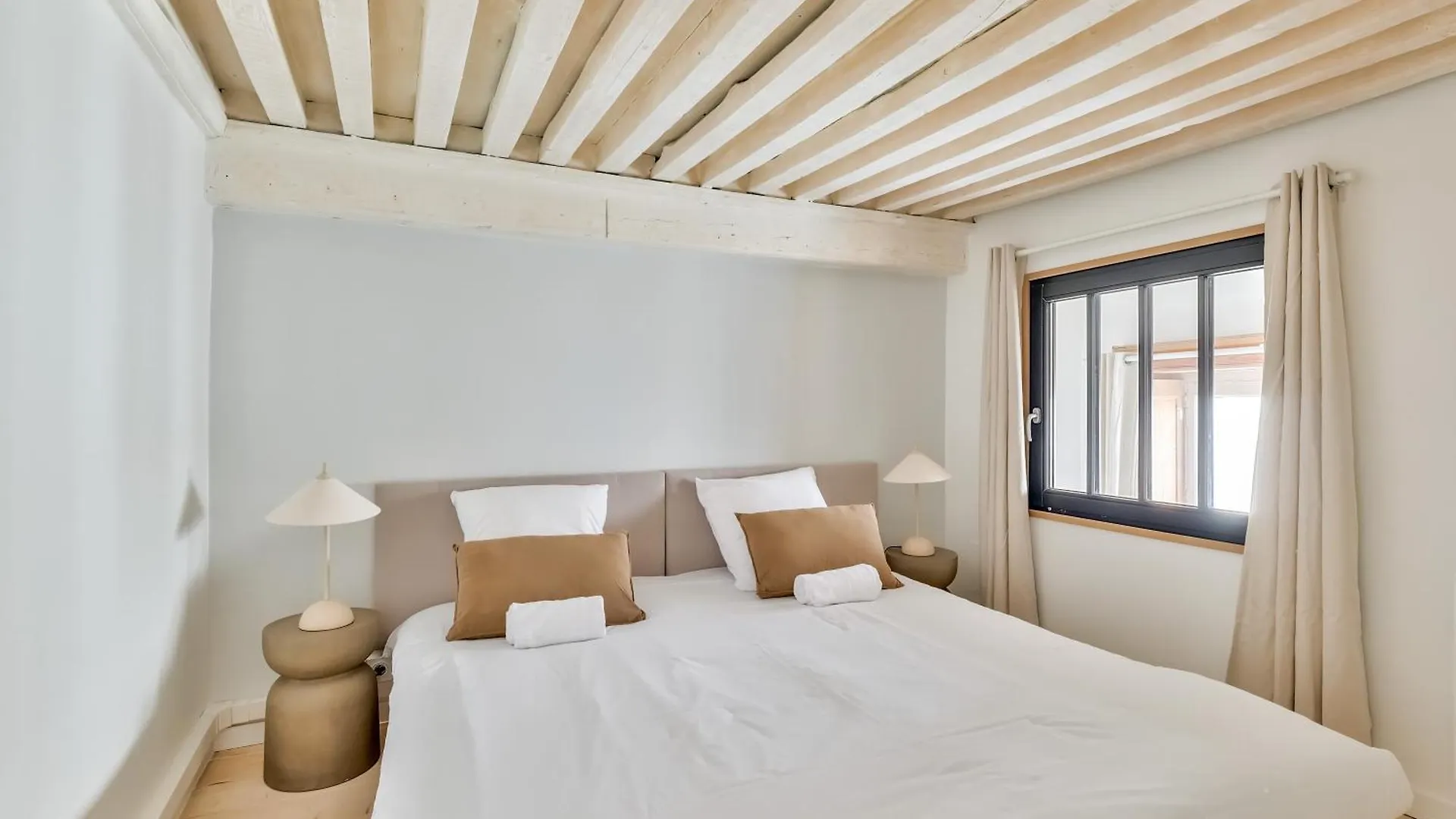Nocnoc Le Trianon Aparthotel Lyon 0*,  France